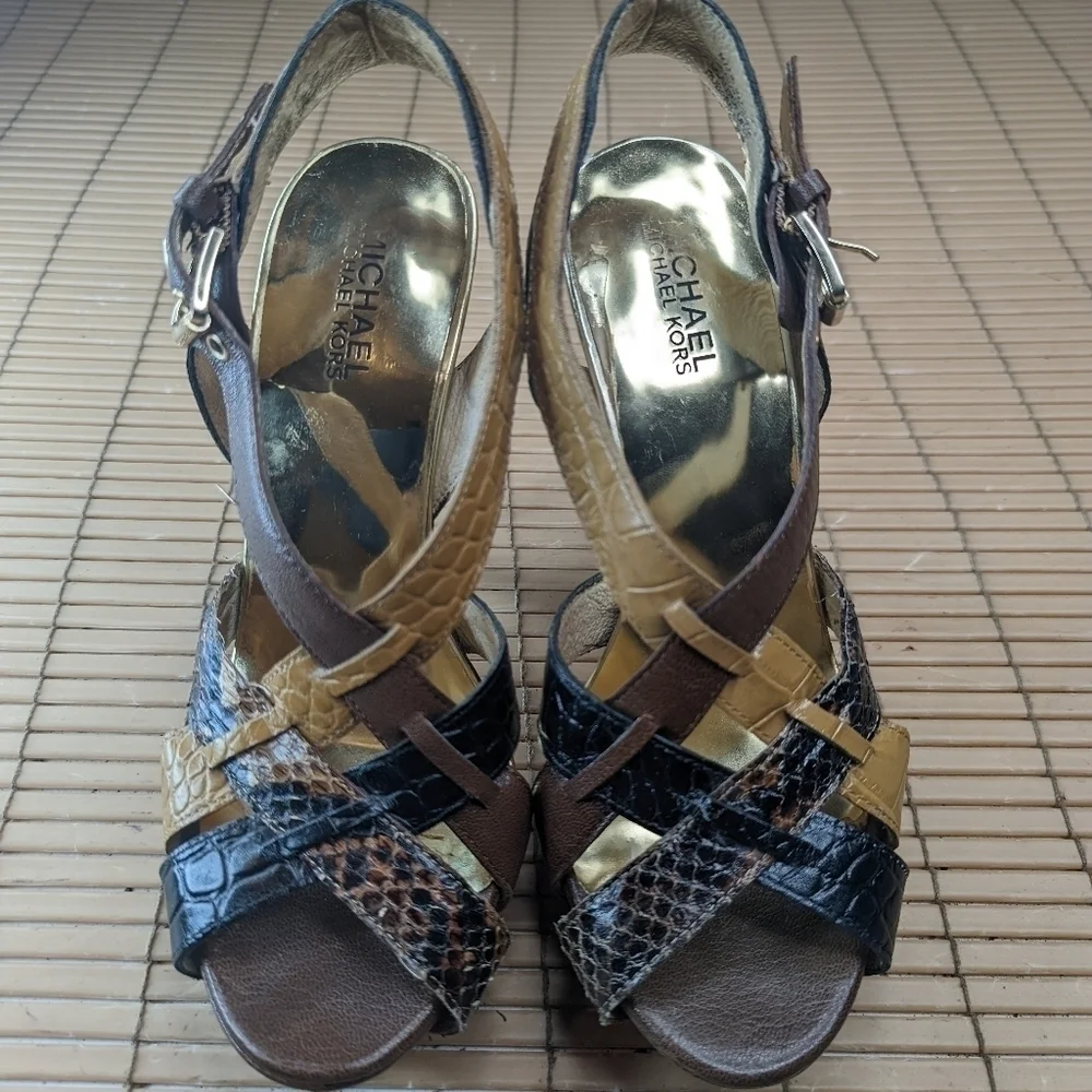 Michael Kors women's sz 7M platform sandal 4.5